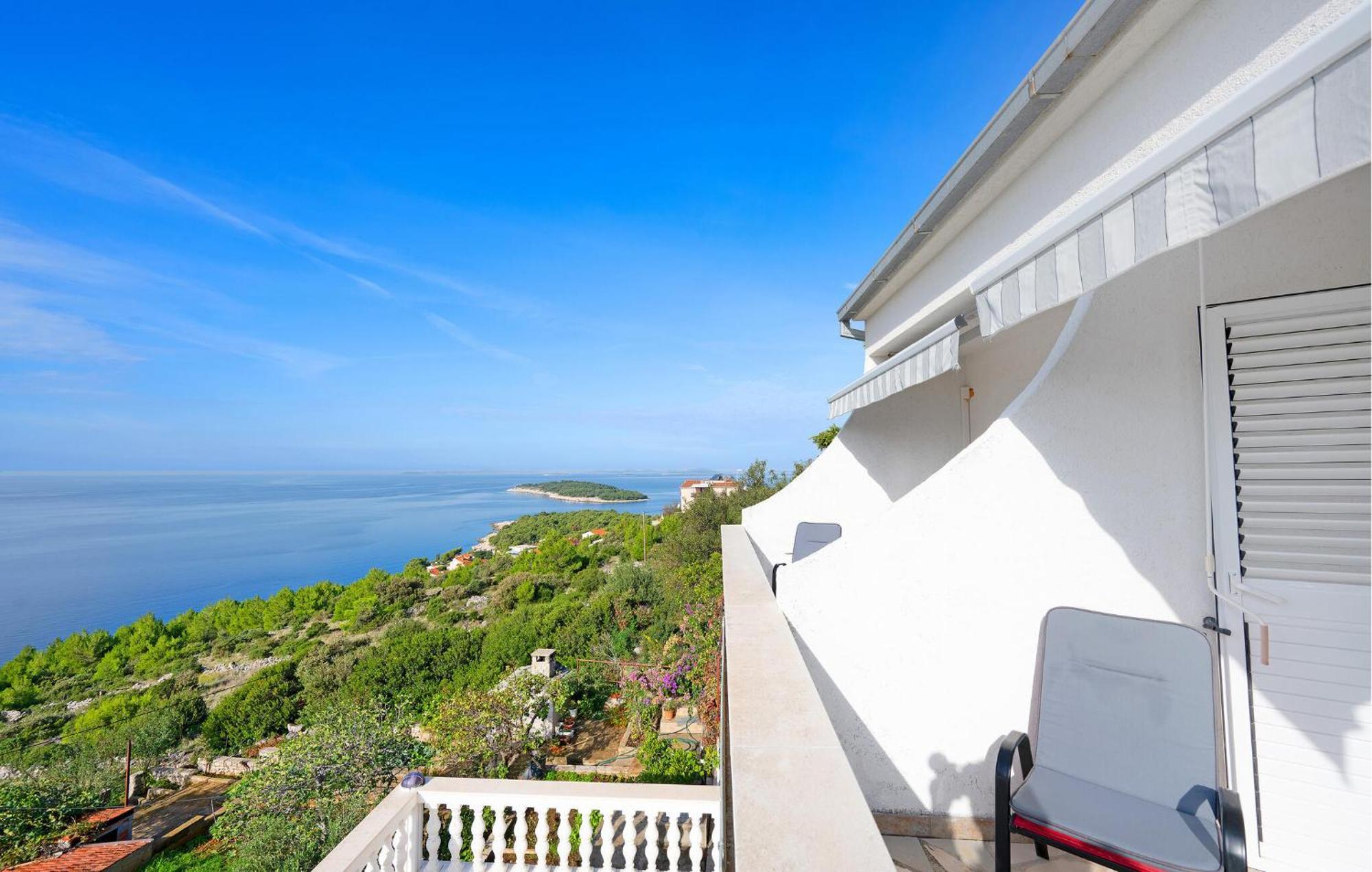 1 Bedroom Stunning Apartment In Primosten Luaran gambar