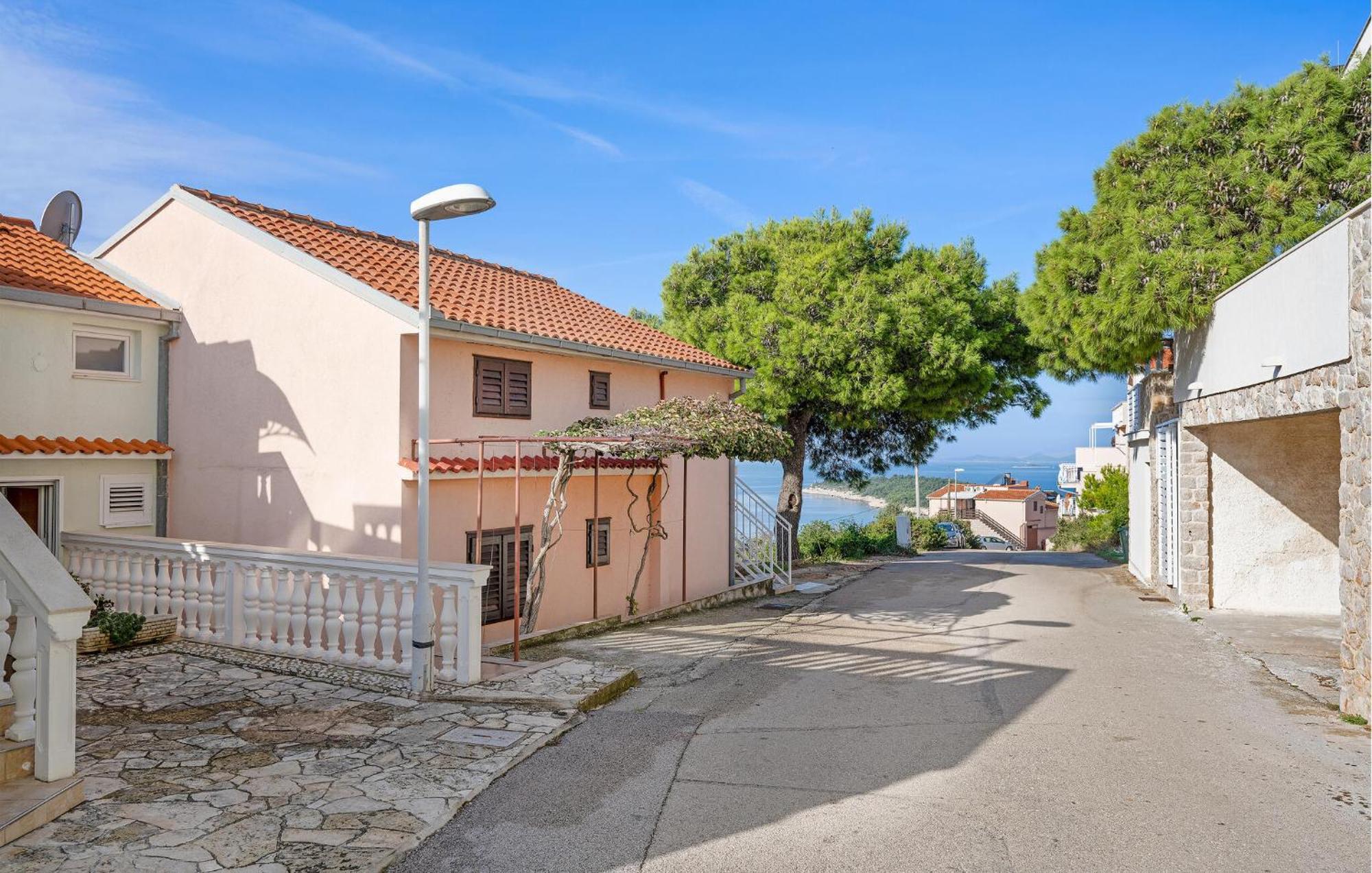 1 Bedroom Stunning Apartment In Primosten Luaran gambar